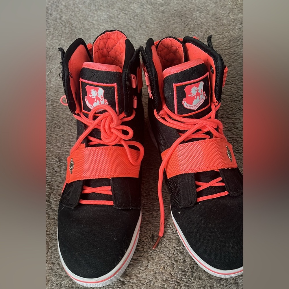 Vlado Hi Tops Size 8